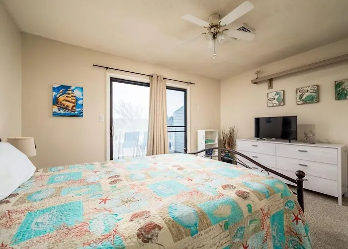 Nassau Village 24 *